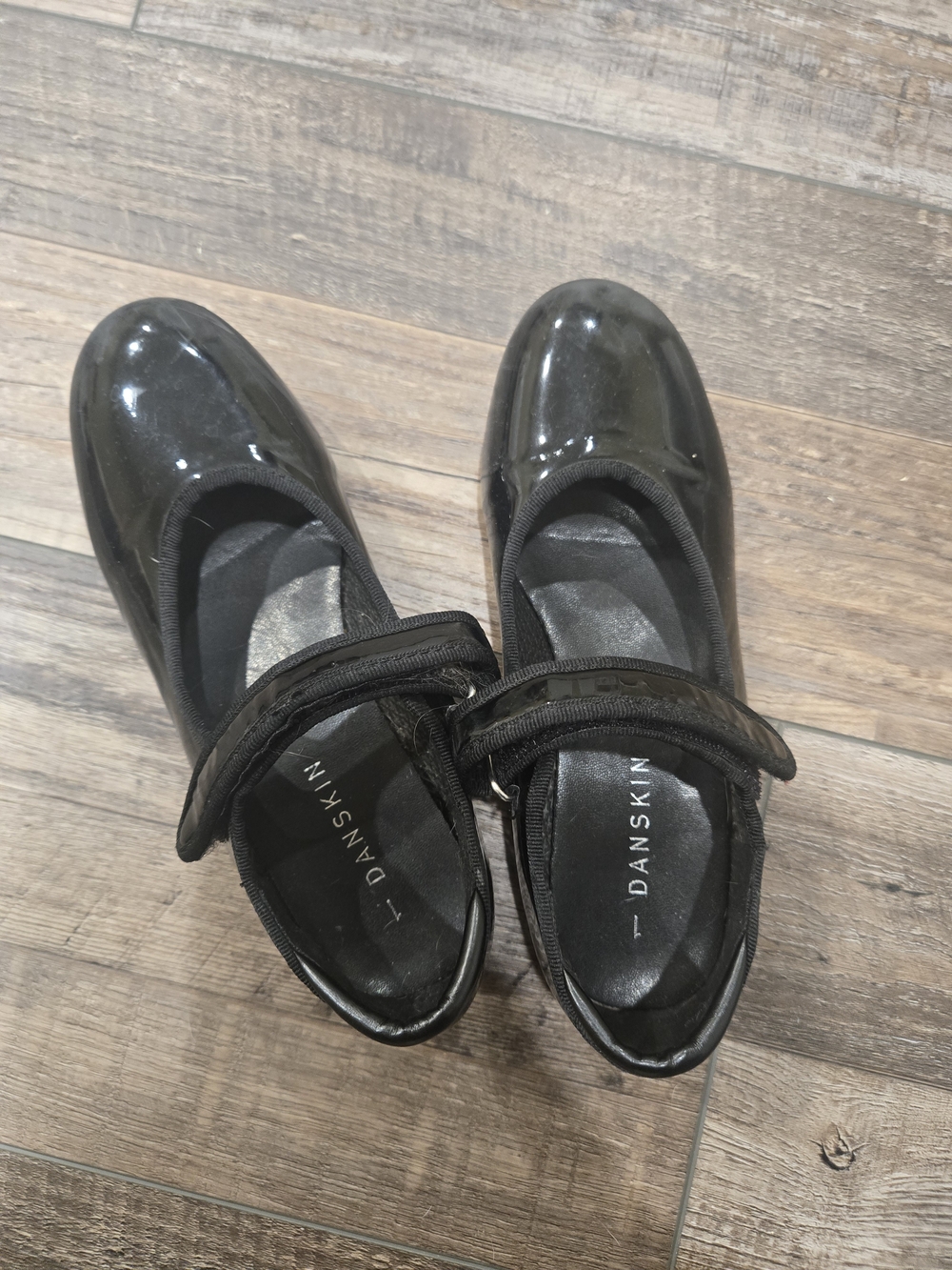 Danskin Size 1 Girls Black Patent Mary Jane Flats Tap Shoes For Dance Recital